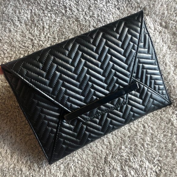 Black Faux Leather Chevron Shoulder Bag Clutch - Picture 3 of 5